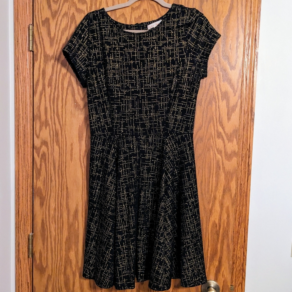 Like New Creative Commune Black and Gold Dress